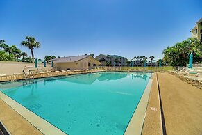 2 Mi to Fort Pierce Jetty: Coastal Florida Condo