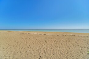 2 Mi to Fort Pierce Jetty: Coastal Florida Condo