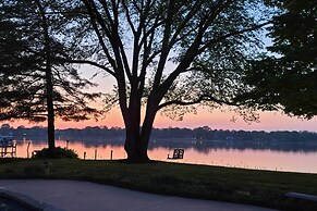 Pet-friendly Home on Chester River w/ Dock!