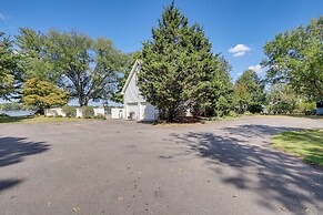Pet-friendly Home on Chester River w/ Dock!
