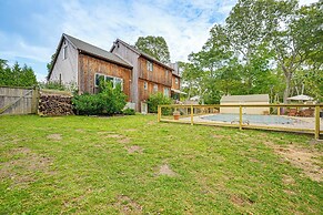 Pet-friendly Home w/ Hot Tub Near the Hamptons!