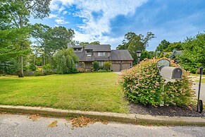 Pet-friendly Home w/ Hot Tub Near the Hamptons!