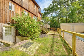 Pet-friendly Home w/ Hot Tub Near the Hamptons!
