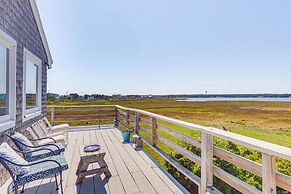 Walk to the Beach: Pet-friendly Gem in Biddeford!