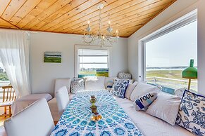 Walk to the Beach: Pet-friendly Gem in Biddeford!
