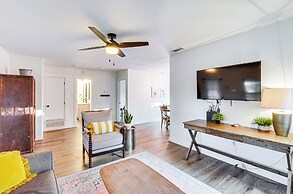 Chic Home ~ 2 Mi to TTU w/ Grill & Yard in Lubbock
