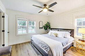 Chic Home ~ 2 Mi to TTU w/ Grill & Yard in Lubbock