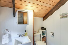 Spokane River Access & Fire Pit: Post Falls Cabin