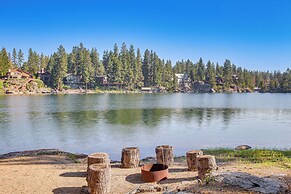 Spokane River Access & Fire Pit: Post Falls Cabin