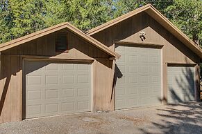 Spokane River Access & Fire Pit: Post Falls Cabin