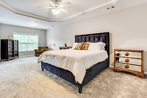 3 Mi to Avalon: Townhome w/ Balcony in Alpharetta!