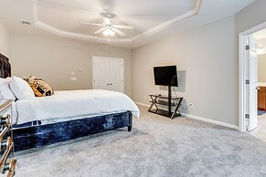 3 Mi to Avalon: Townhome w/ Balcony in Alpharetta!