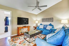 Sunny Canal-view Villa w/ Lanai in Sebring!