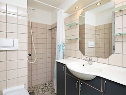 8 Person Holiday Home on a Holiday Park in Ringkobing