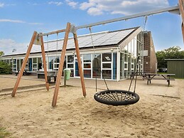 4 Person Holiday Home on a Holiday Park in Hemmet