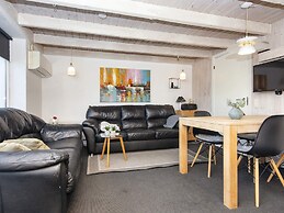 4 Person Holiday Home on a Holiday Park in Hemmet