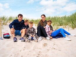 6 Person Holiday Home on a Holiday Park in Blavand