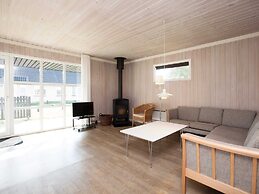 6 Person Holiday Home on a Holiday Park in Blavand