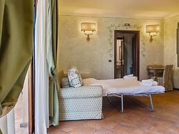 Elegant Apartments in Resort With Swimming Pool set in Nature