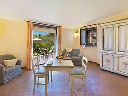 Elegant Apartments in Resort With Swimming Pool set in Nature