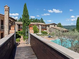 Elegant Apartments in Resort With Swimming Pool set in Nature