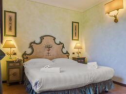 Elegant Apartments in Resort With Swimming Pool set in Nature