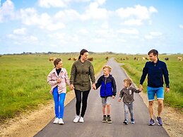 10 Person Holiday Home on a Holiday Park in Blavand