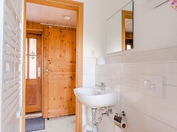 Comely Holiday Home in Guntersberge Near Forest