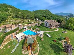 Large Holiday Home in Cagli With Pool