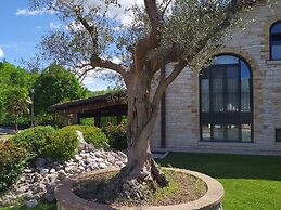 Large Holiday Home in Cagli With Pool