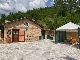 Large Holiday Home in Cagli With Pool