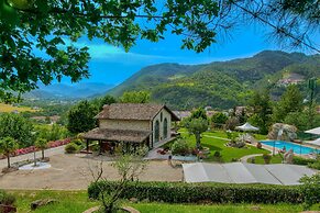 Large Holiday Home in Cagli With Pool