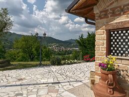 Large Holiday Home in Cagli With Pool