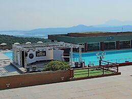 Simplistic Apartment in Olbia With Garden