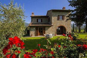 Agriturismo Near Cortona With Swimming Pool
