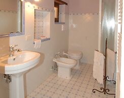 Agriturismo Near Cortona With Swimming Pool