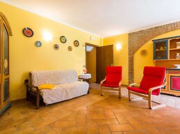 Farmhouse in Hilly Area in Gubbio With Pool