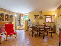 Farmhouse in Hilly Area in Gubbio With Pool