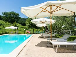 Farmhouse in Hilly Area in Gubbio With Pool