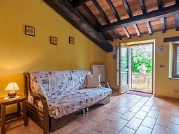 Farmhouse in Hilly Area in Gubbio With Pool