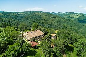 Farmhouse in Hilly Area in Gubbio With Pool