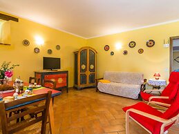 Farmhouse in Hilly Area in Gubbio With Pool