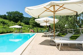 Farmhouse in Hilly Area in Gubbio With Pool