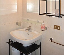 Farmhouse in Hilly Area in Gubbio With Pool