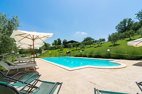 Farmhouse in Hilly Area in Gubbio With Pool