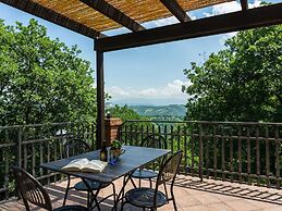 Farmhouse in Hilly Area in Gubbio With Pool