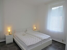 Spacious Apartment in Weser Uplands With Garden