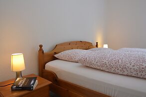 Spacious Apartment in Weser Uplands With Garden