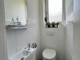 Spacious Apartment in Weser Uplands With Garden