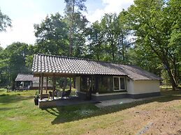Completely Detached Bungalow in a Nature-filled Park by a Large fen